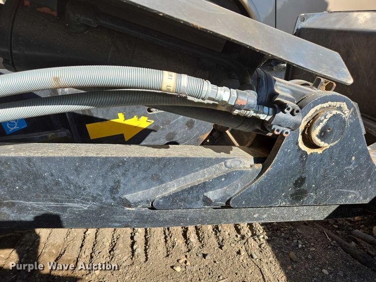 image for item YA0877 2023 John Deere 135 P-TIER excavator