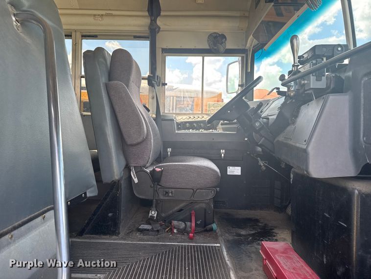 image for item DJ7751 2013 Blue Bird Bb Conventional school bus