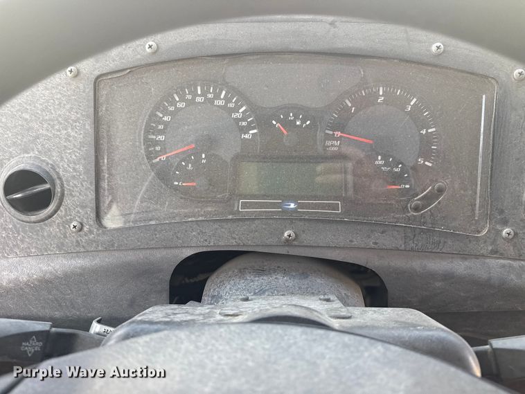 image for item DJ7751 2013 Blue Bird Bb Conventional school bus