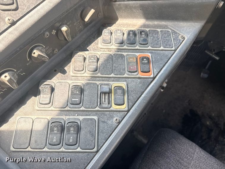 image for item DJ7751 2013 Blue Bird Bb Conventional school bus