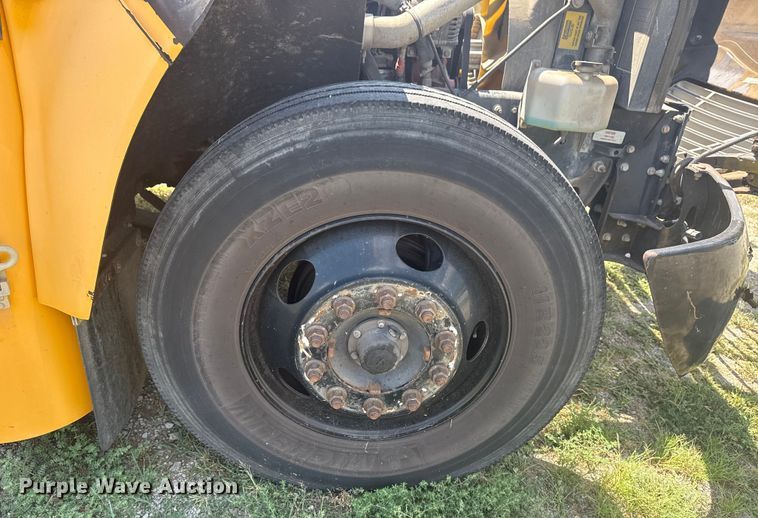 image for item DJ7751 2013 Blue Bird Bb Conventional school bus