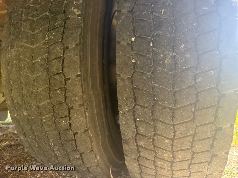 image for item DJ7751 2013 Blue Bird Bb Conventional school bus