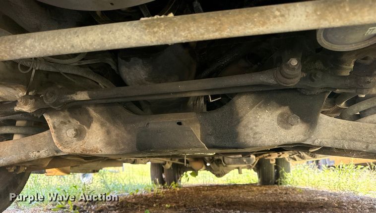 image for item DJ7752 2002 Chevrolet Express school bus