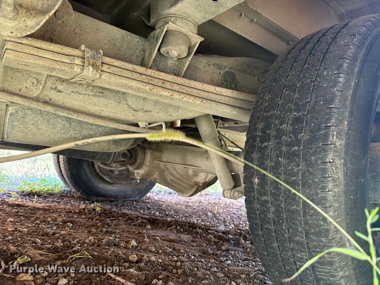 image for item DJ7752 2002 Chevrolet Express school bus