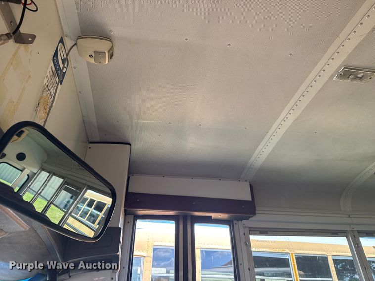 image for item DJ7752 2002 Chevrolet Express school bus