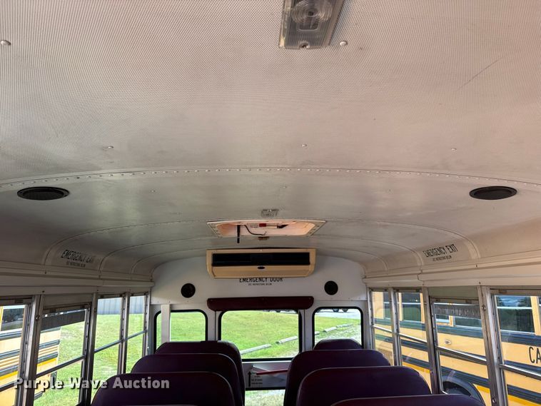image for item DJ7752 2002 Chevrolet Express school bus