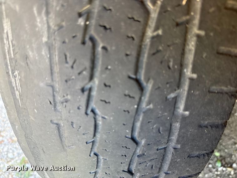 image for item DJ7752 2002 Chevrolet Express school bus