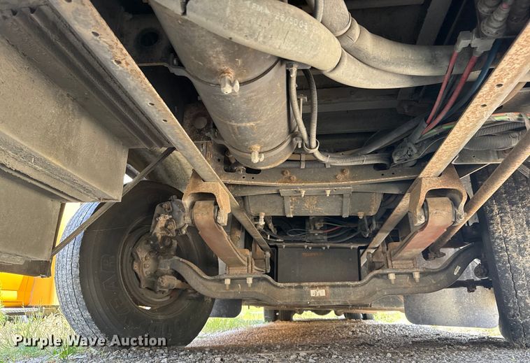 image for item DJ7753 2003 Blue Bird All American / All Canada school bus