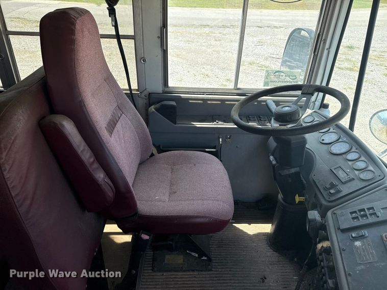 image for item DJ7753 2003 Blue Bird All American / All Canada school bus