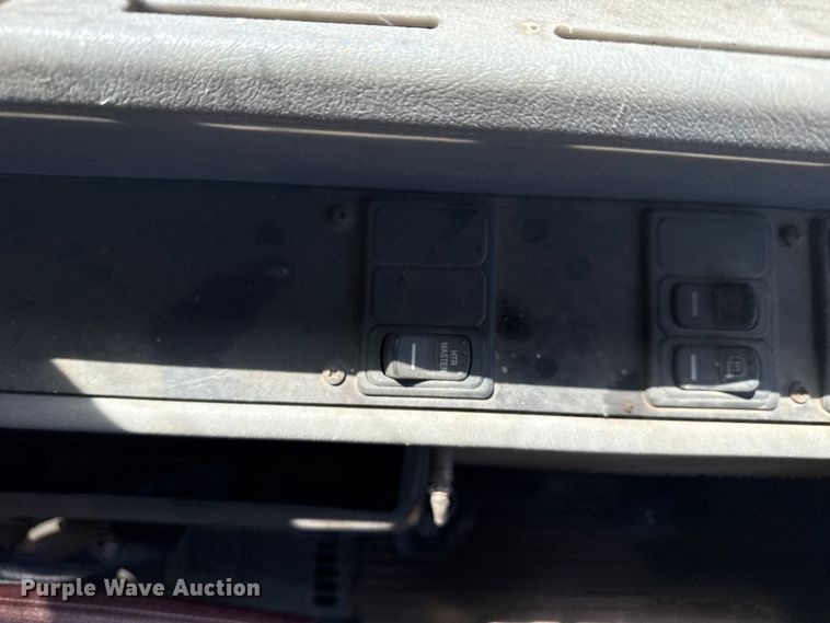 image for item DJ7753 2003 Blue Bird All American / All Canada school bus