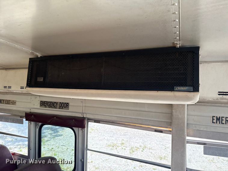 image for item DJ7753 2003 Blue Bird All American / All Canada school bus