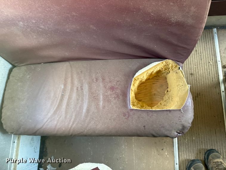 image for item DJ7753 2003 Blue Bird All American / All Canada school bus