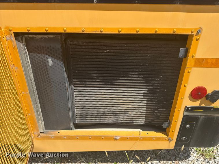 image for item DJ7753 2003 Blue Bird All American / All Canada school bus