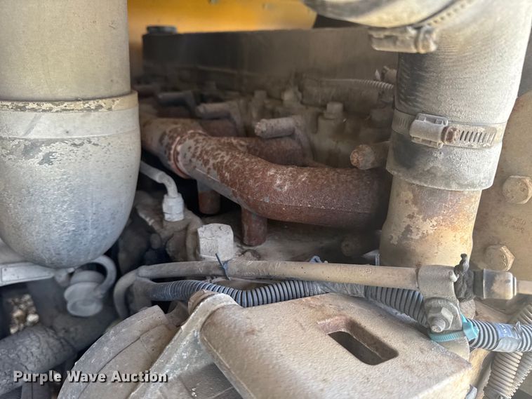 image for item DJ7753 2003 Blue Bird All American / All Canada school bus