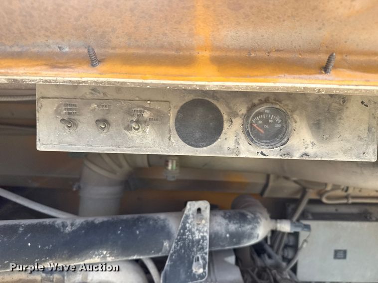 image for item DJ7753 2003 Blue Bird All American / All Canada school bus