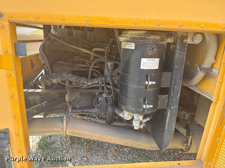 image for item DJ7753 2003 Blue Bird All American / All Canada school bus