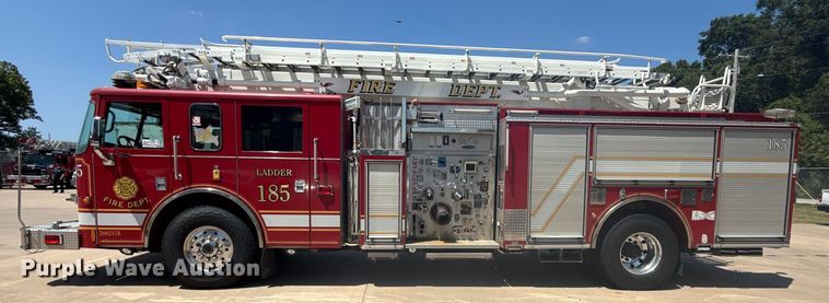 image for item DJ7757 2002 Pierce  Tilt cab pumper fire truck