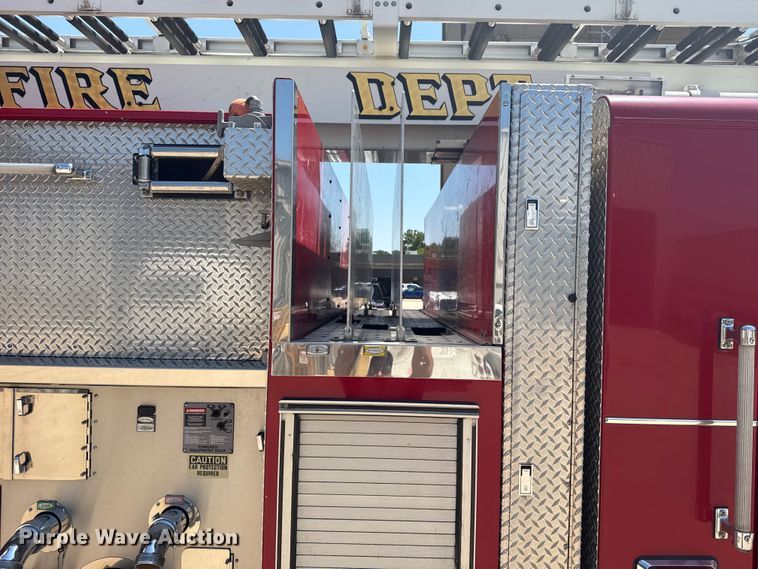 image for item DJ7757 2002 Pierce  Tilt cab pumper fire truck