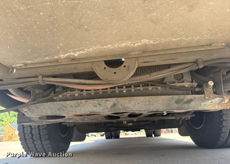 image for item DJ7757 2002 Pierce  Tilt cab pumper fire truck