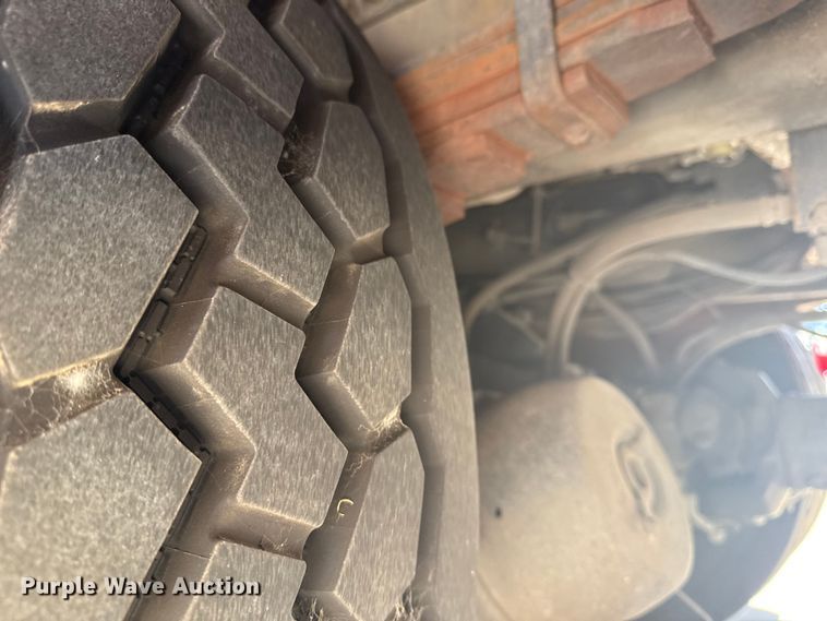 image for item DJ7757 2002 Pierce  Tilt cab pumper fire truck