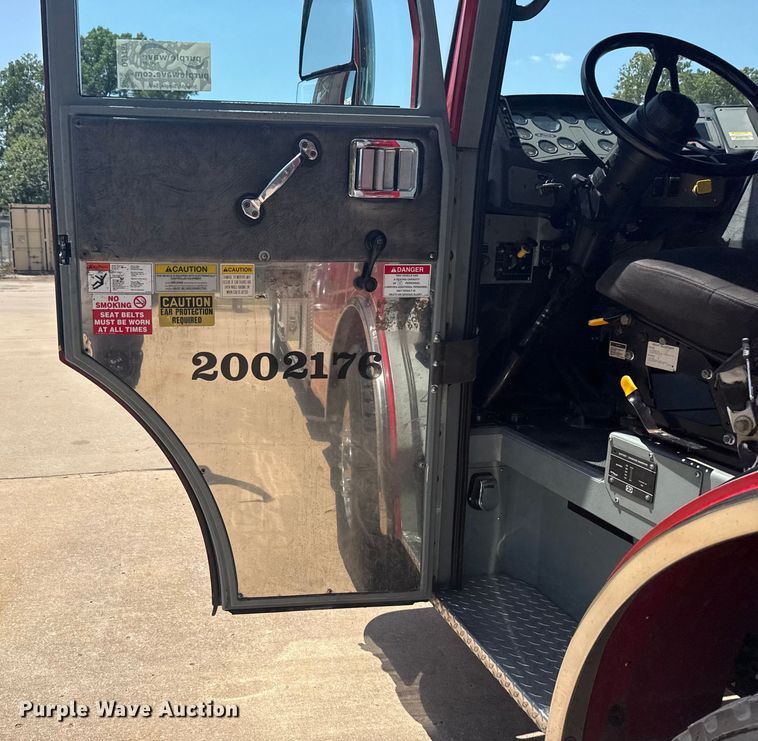 image for item DJ7757 2002 Pierce  Tilt cab pumper fire truck