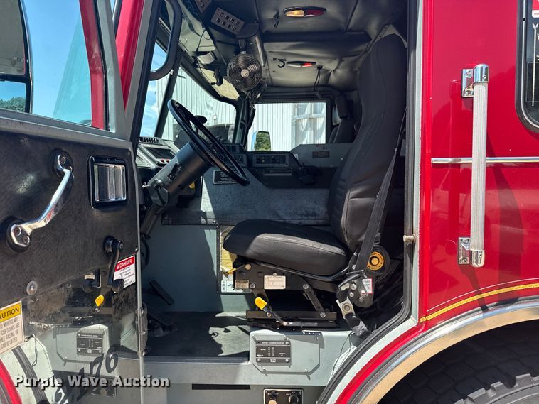 image for item DJ7757 2002 Pierce  Tilt cab pumper fire truck