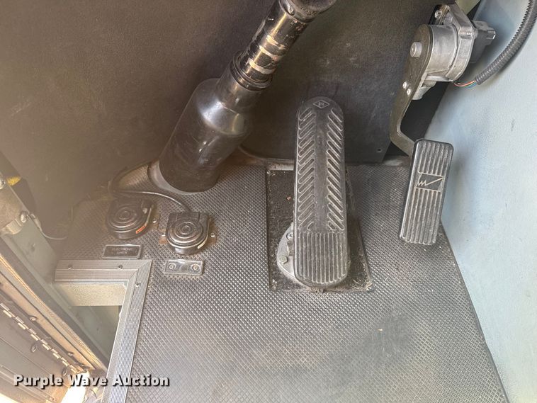 image for item DJ7757 2002 Pierce  Tilt cab pumper fire truck