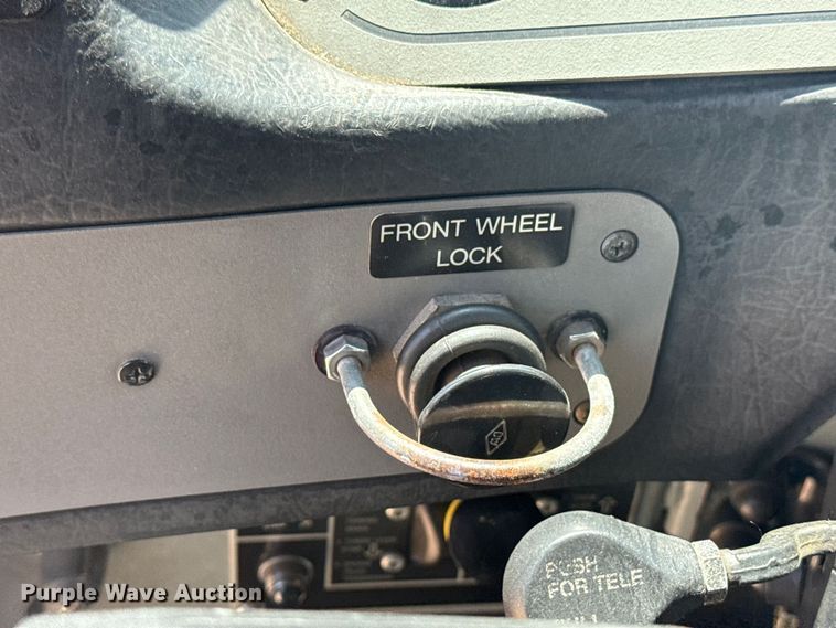 image for item DJ7757 2002 Pierce  Tilt cab pumper fire truck