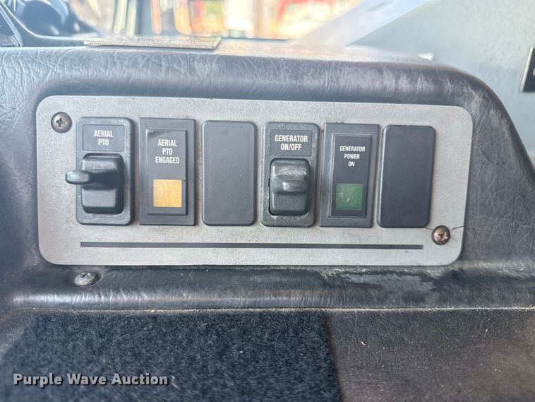 image for item DJ7757 2002 Pierce  Tilt cab pumper fire truck