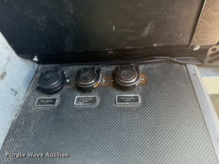 image for item DJ7757 2002 Pierce  Tilt cab pumper fire truck