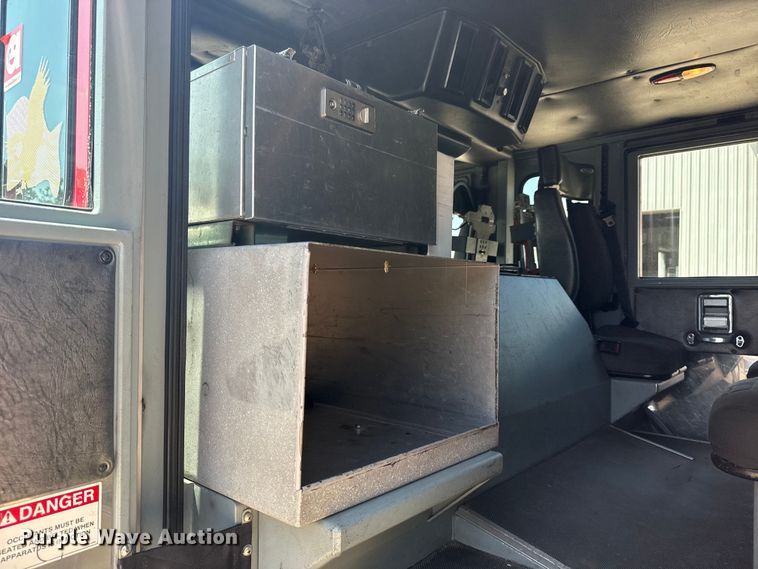 image for item DJ7757 2002 Pierce  Tilt cab pumper fire truck