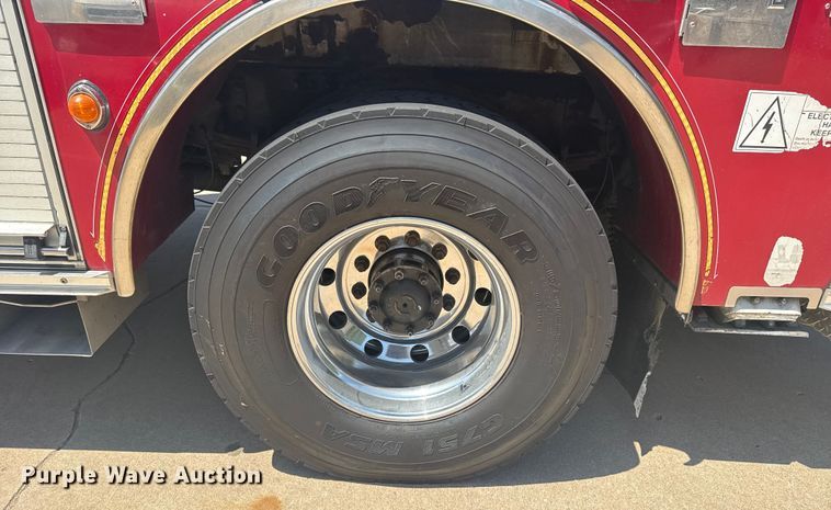 image for item DJ7757 2002 Pierce  Tilt cab pumper fire truck