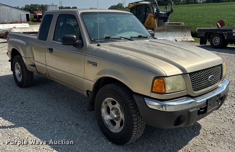 image for item DJ9702 2001 Ford Ranger SuperCab pickup truck