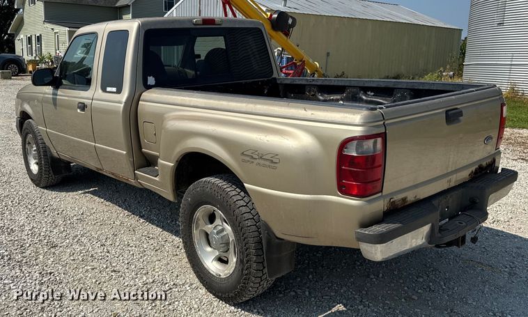 image for item DJ9702 2001 Ford Ranger SuperCab pickup truck