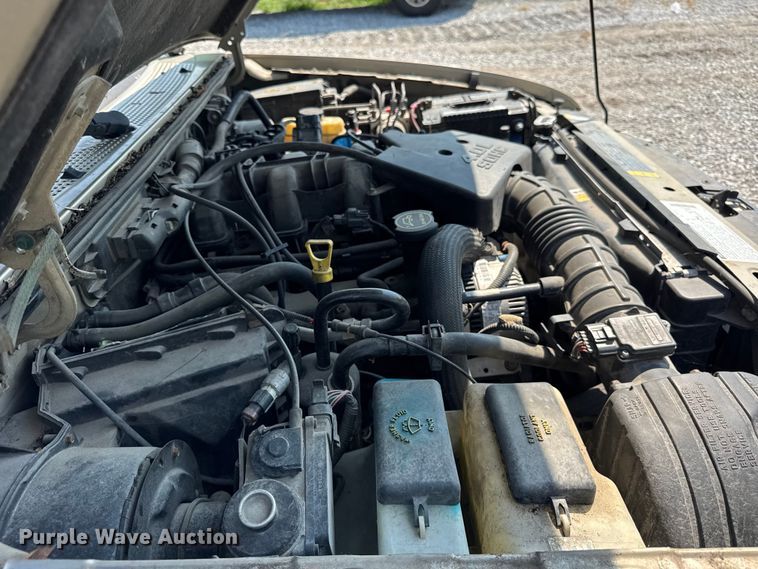 image for item DJ9702 2001 Ford Ranger SuperCab pickup truck