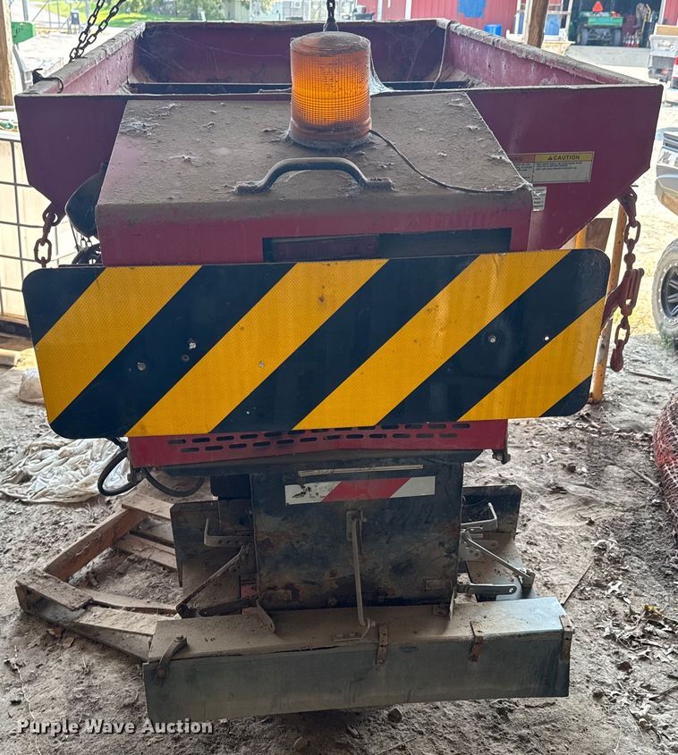 image for item DK0006 Western Icebreaker salt spreader