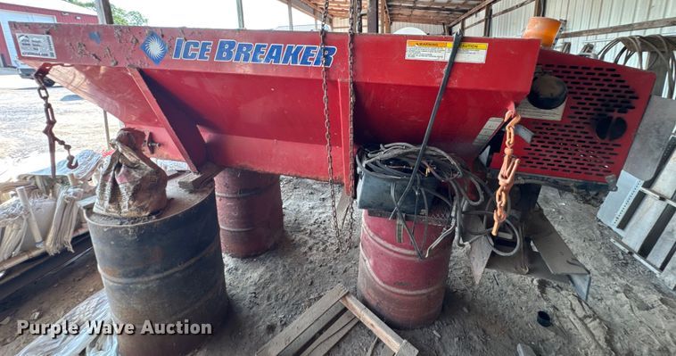 image for item DK0006 Western Icebreaker salt spreader