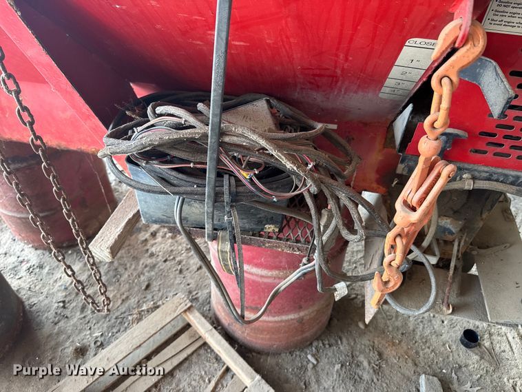 image for item DK0006 Western Icebreaker salt spreader