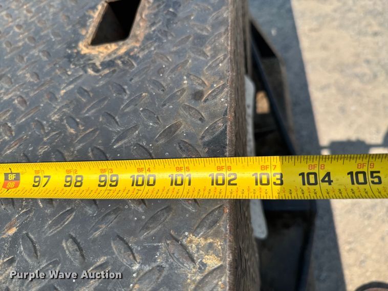 image for item DK0007 2008 Chevrolet Silverado 2500HD Ext. Cab flatbed pickup truck