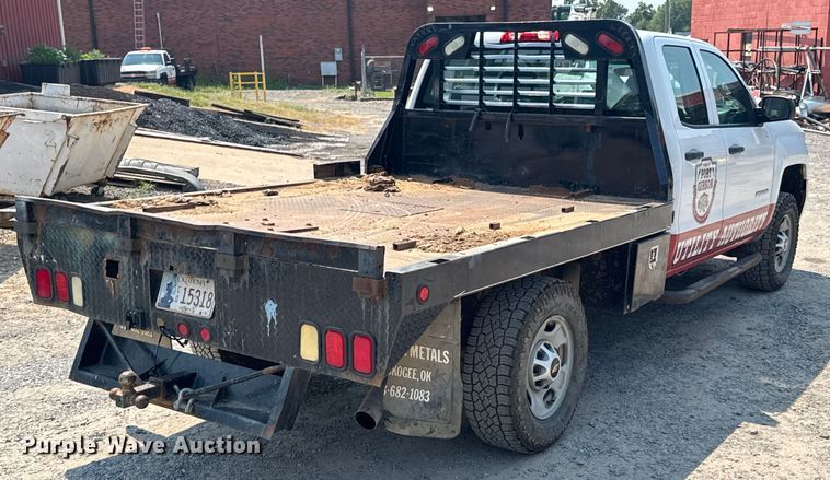 image for item DK0008 2015 Chevrolet Silverado 2500HD Double Cab flatbed pickup truck