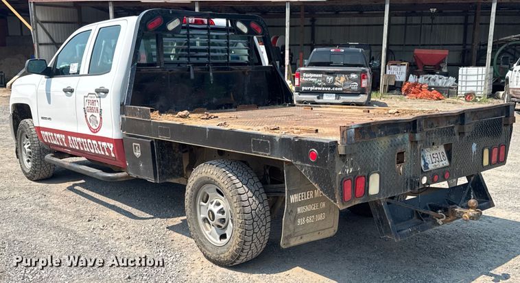 image for item DK0008 2015 Chevrolet Silverado 2500HD Double Cab flatbed pickup truck