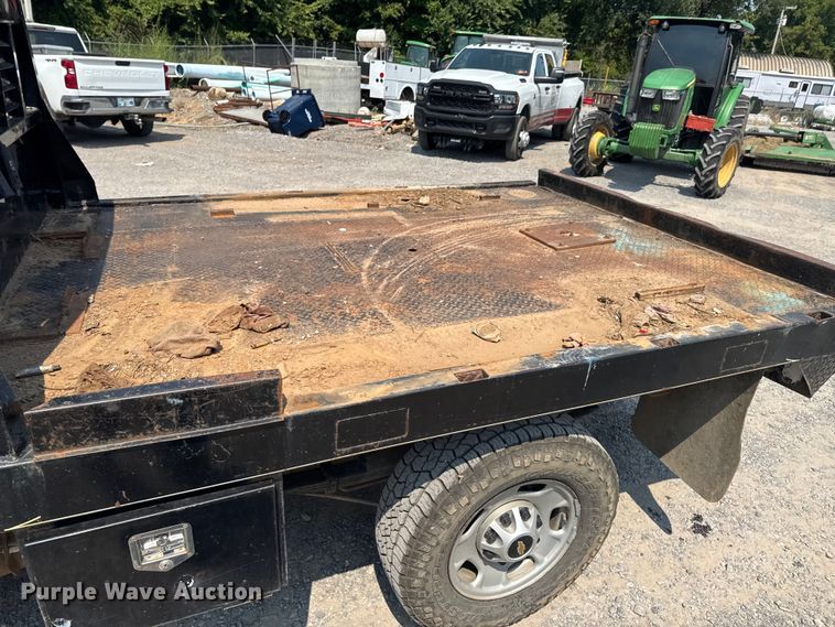 image for item DK0008 2015 Chevrolet Silverado 2500HD Double Cab flatbed pickup truck