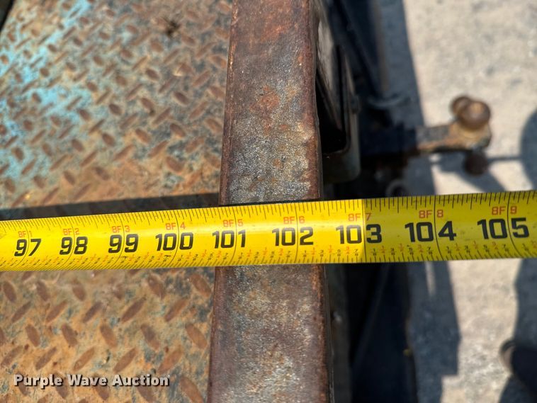 image for item DK0008 2015 Chevrolet Silverado 2500HD Double Cab flatbed pickup truck