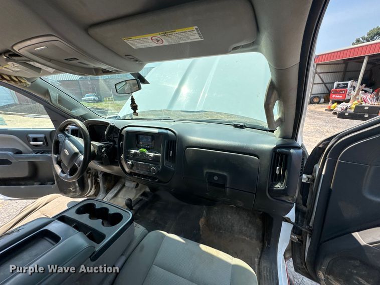 image for item DK0008 2015 Chevrolet Silverado 2500HD Double Cab flatbed pickup truck