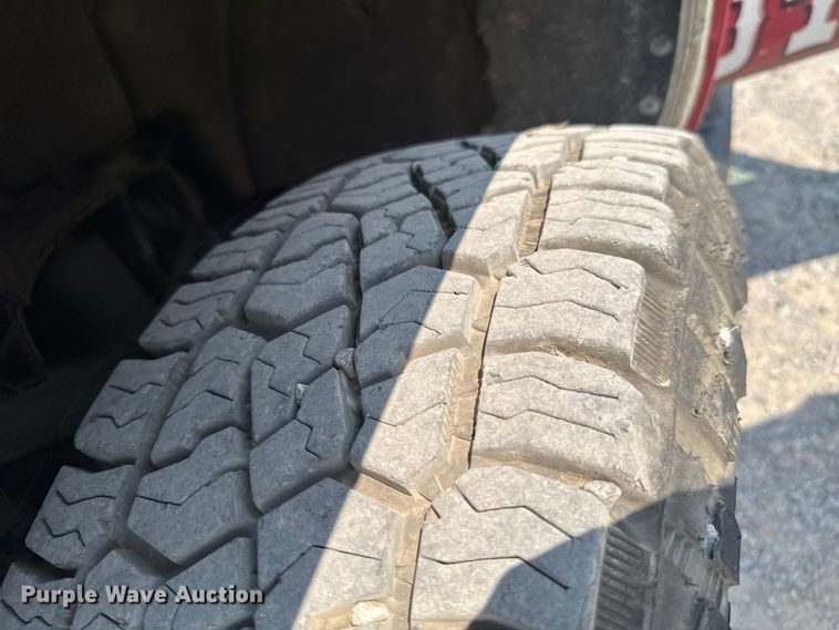 image for item DK0008 2015 Chevrolet Silverado 2500HD Double Cab flatbed pickup truck