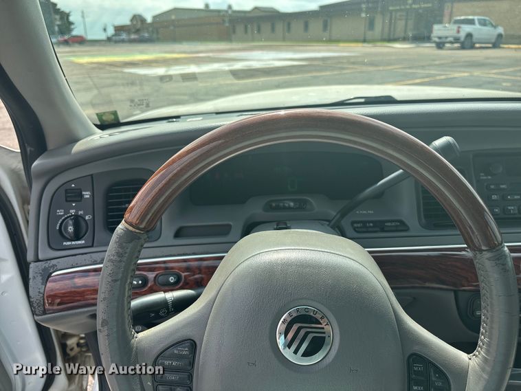 image for item DT3278 2002 Mercury Grand Marquis LS 