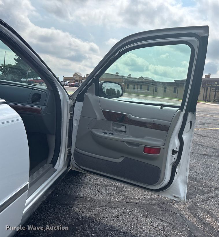 image for item DT3278 2002 Mercury Grand Marquis LS 