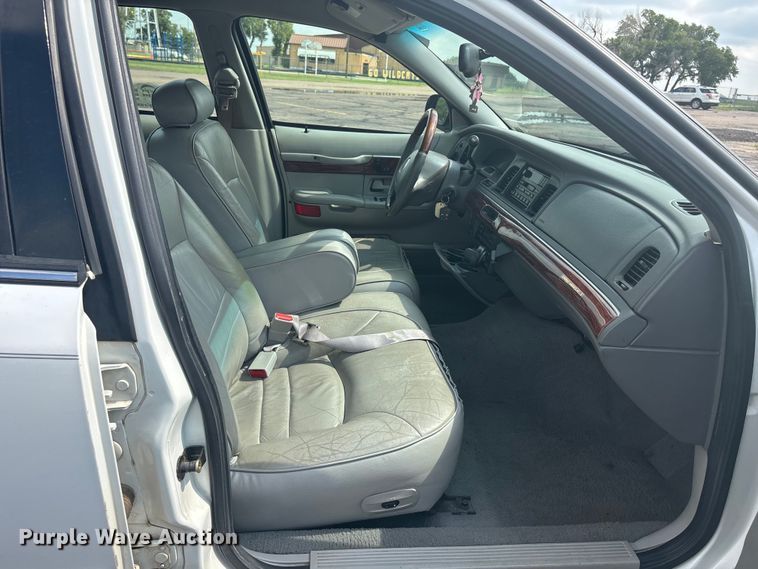 image for item DT3278 2002 Mercury Grand Marquis LS 