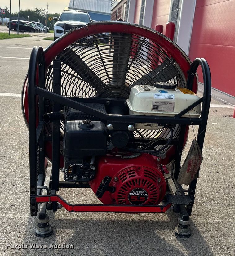 image for item DT3334 Tempest  Bd-21-h-5.5 portable fan