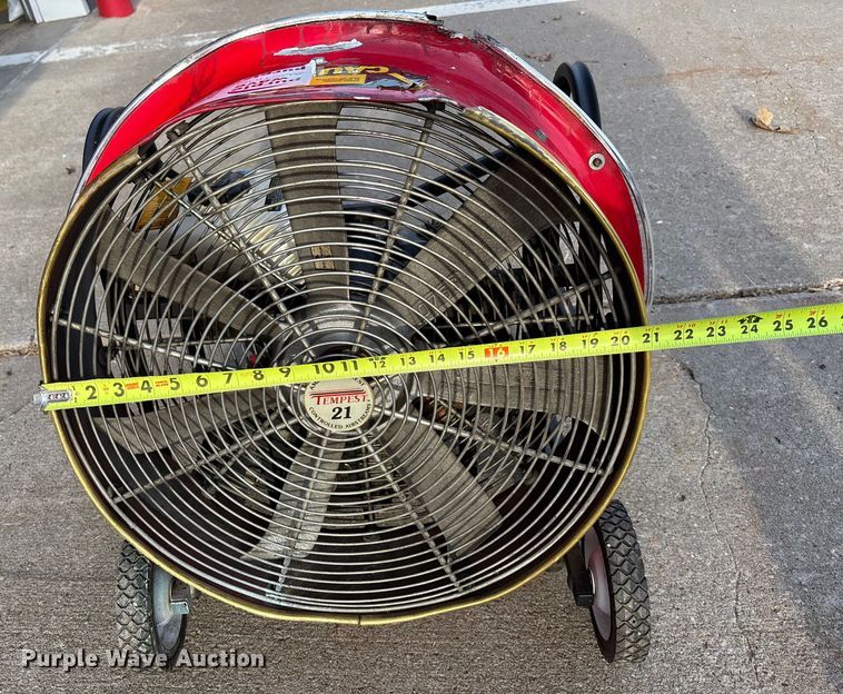 image for item DT3334 Tempest  Bd-21-h-5.5 portable fan